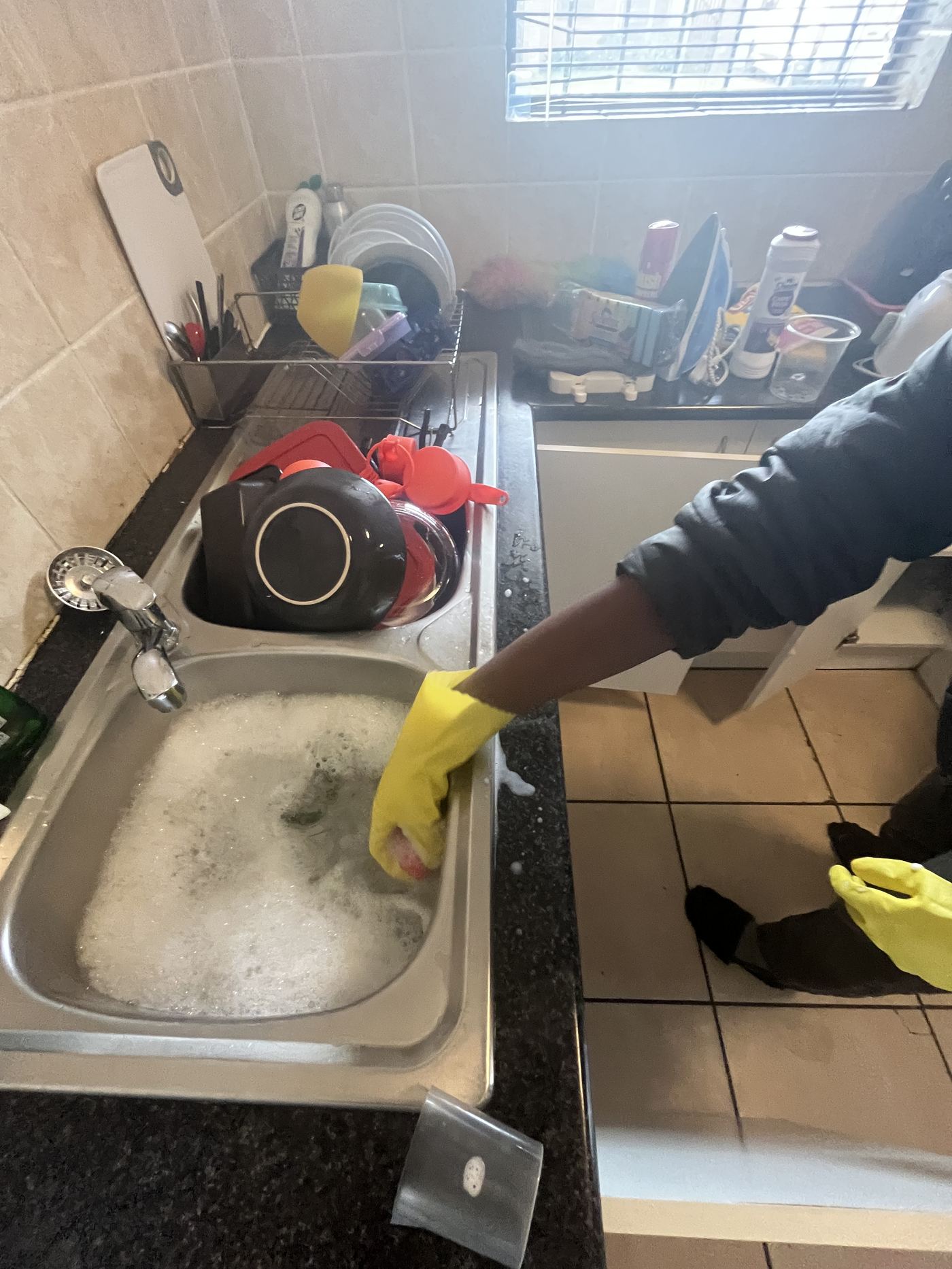 Kitchen Cleaning by GLOMSA Group