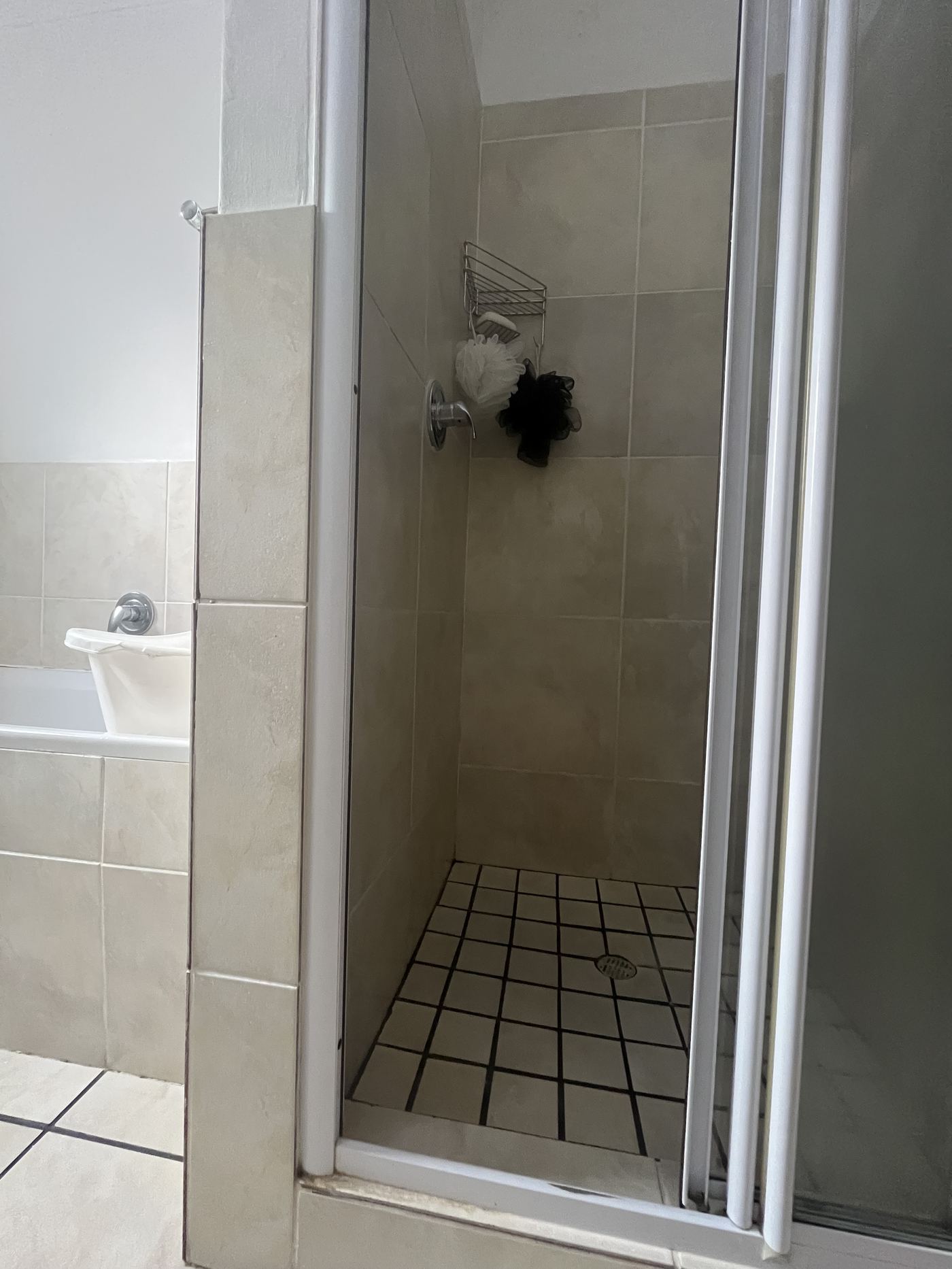 Bathroom Cleaning by GLOMSA Group